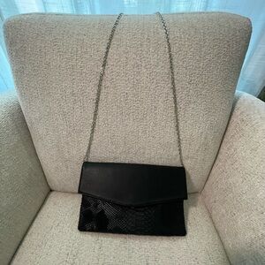 Black Nine West clutch with removable strap